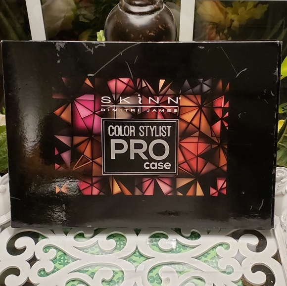 Dimitri James Other - 🛍 3/28 Skinn by Dimitri James  Color Stylish Case